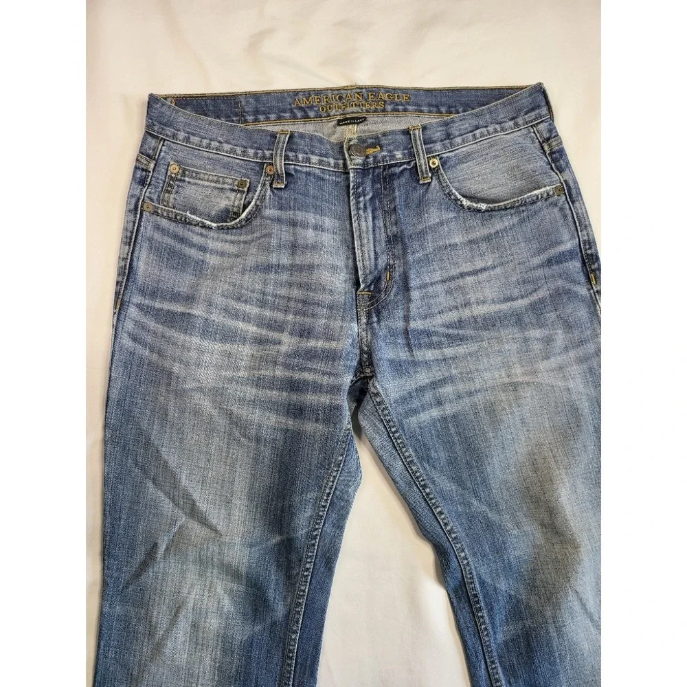 American Eagle Original Straight Jeans Mens 33x30 Medium Wash Blue Denim